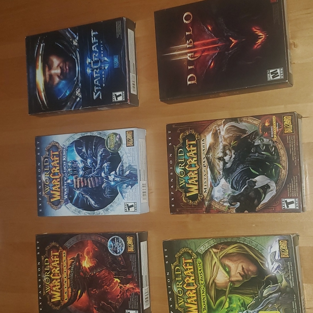 World of Warcraft PC Games lot of 6